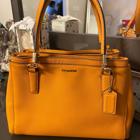 Coach purse - Picture 7 of 7